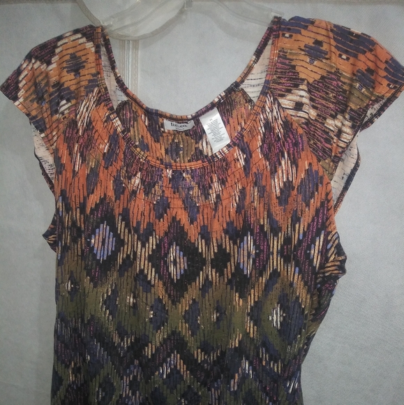 Blousses - Picture 1 of 3